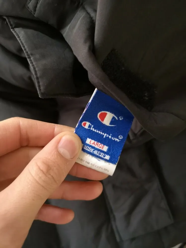 Champion Reversible Puffer Jacket - Size Large