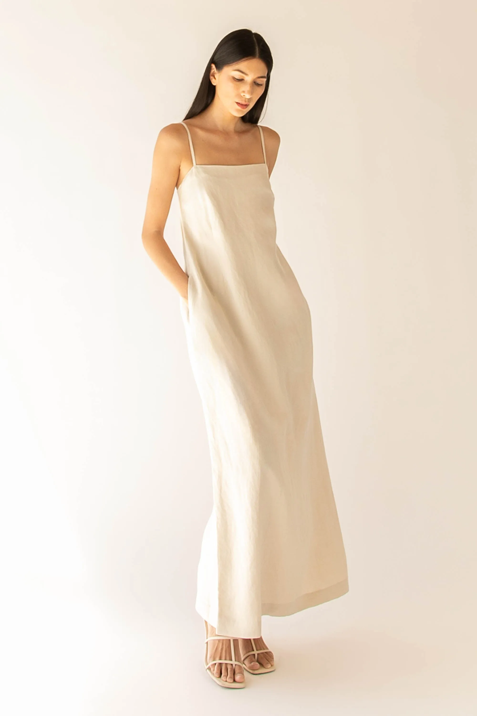 LINEN BLEND MAXI DRESS