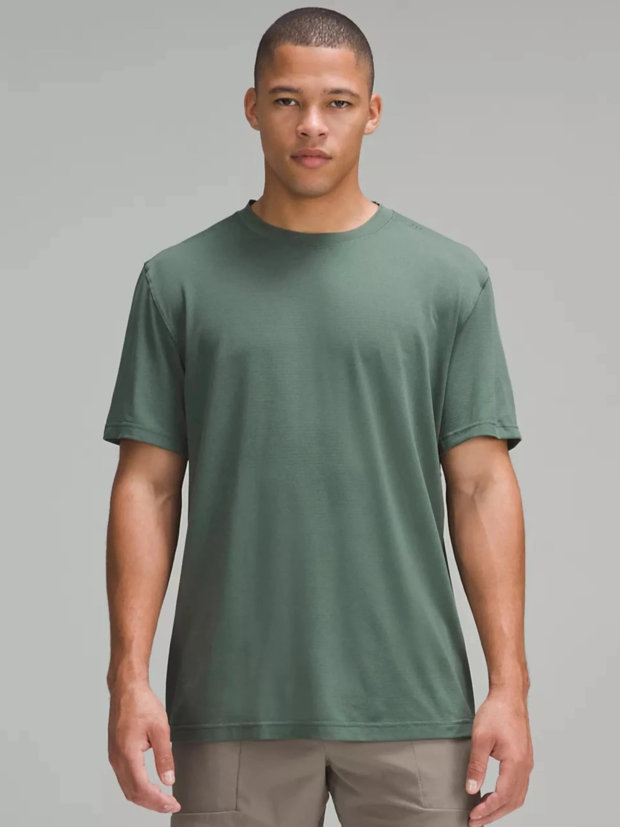 lululemon Men's License To Train Relaxed Short Sleeve Tee