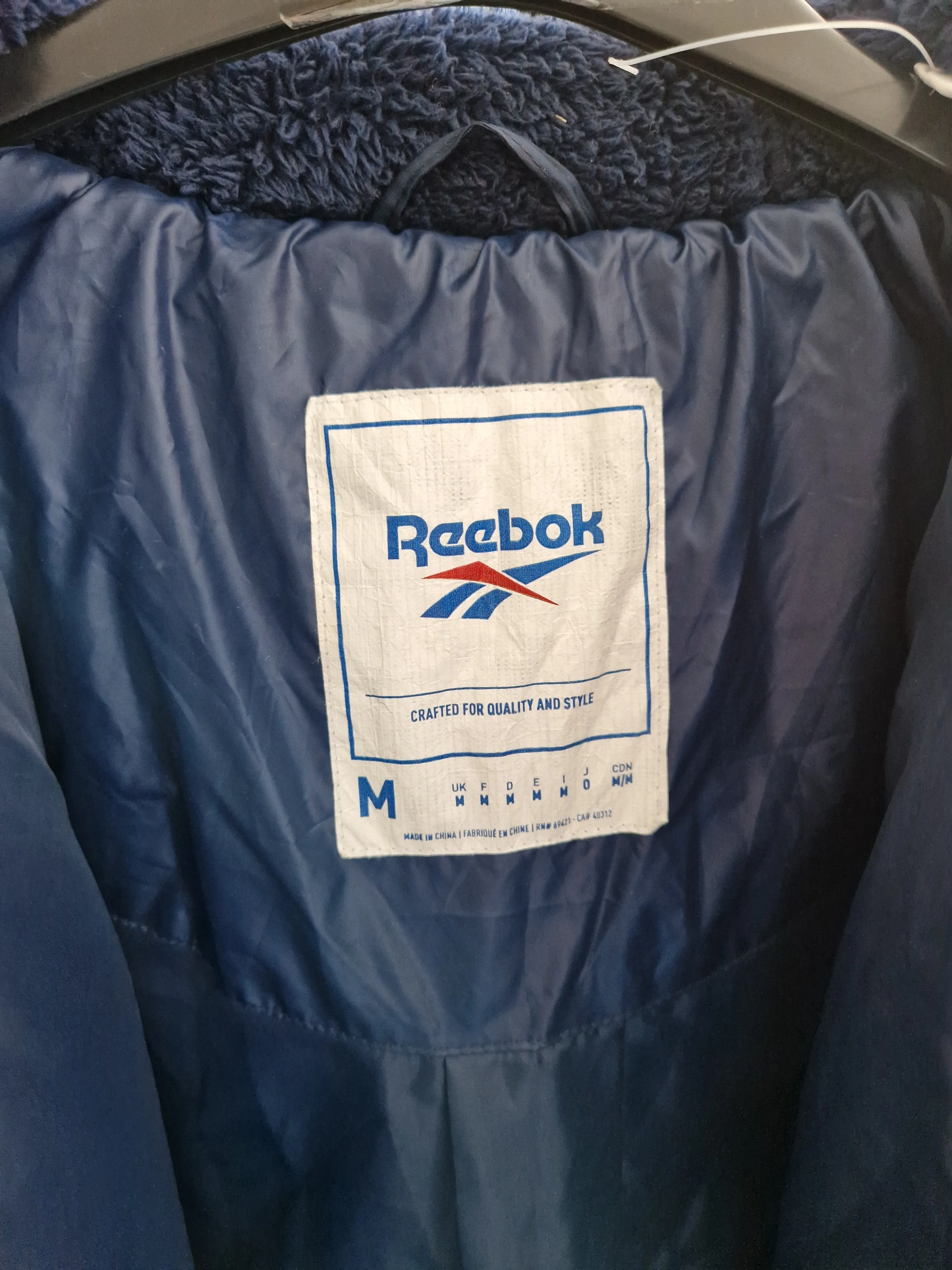 Reebok Classic Puffer Jacket - Size Large