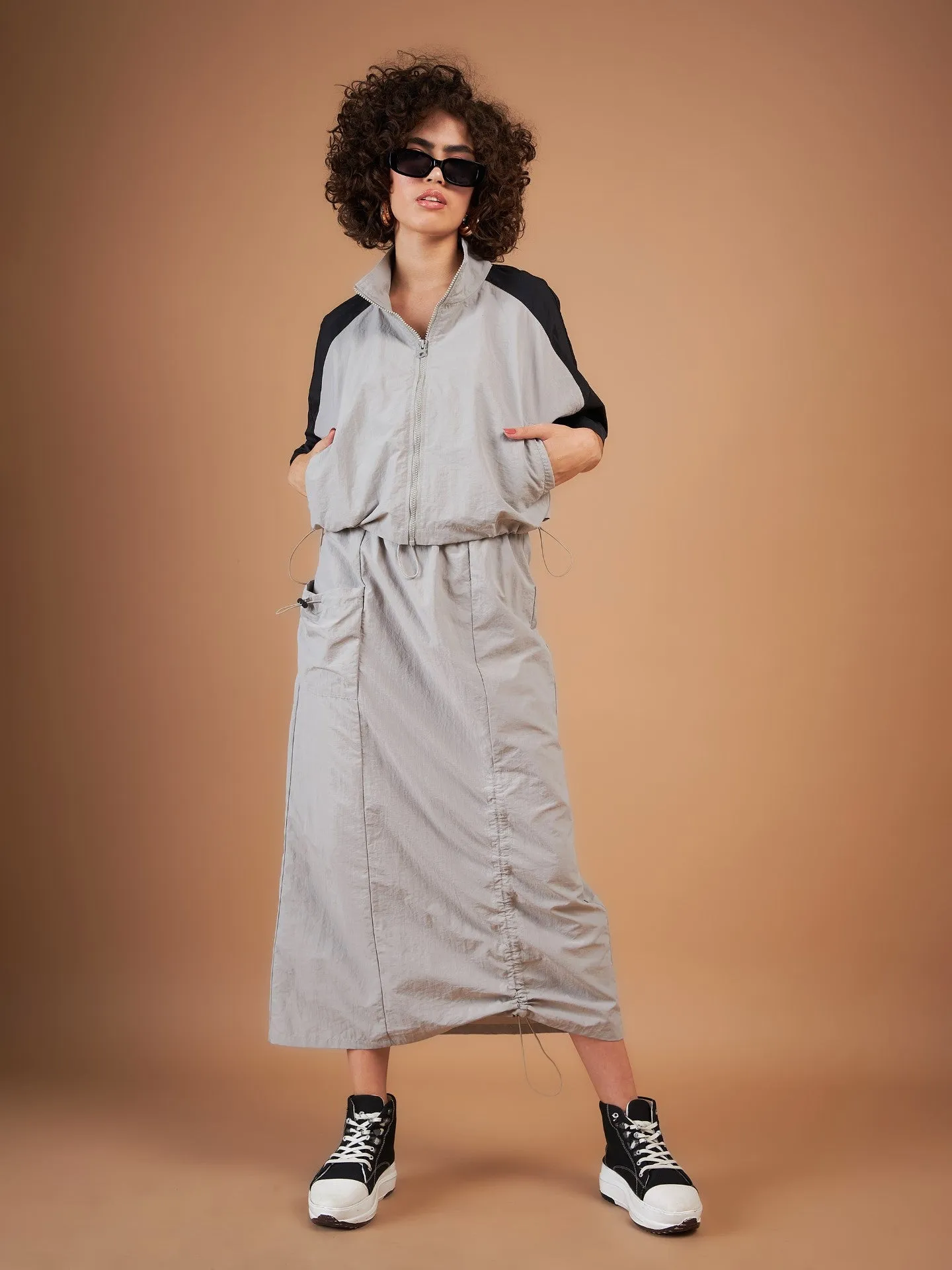 Women Light Grey Side Ruched Parachute Skirt