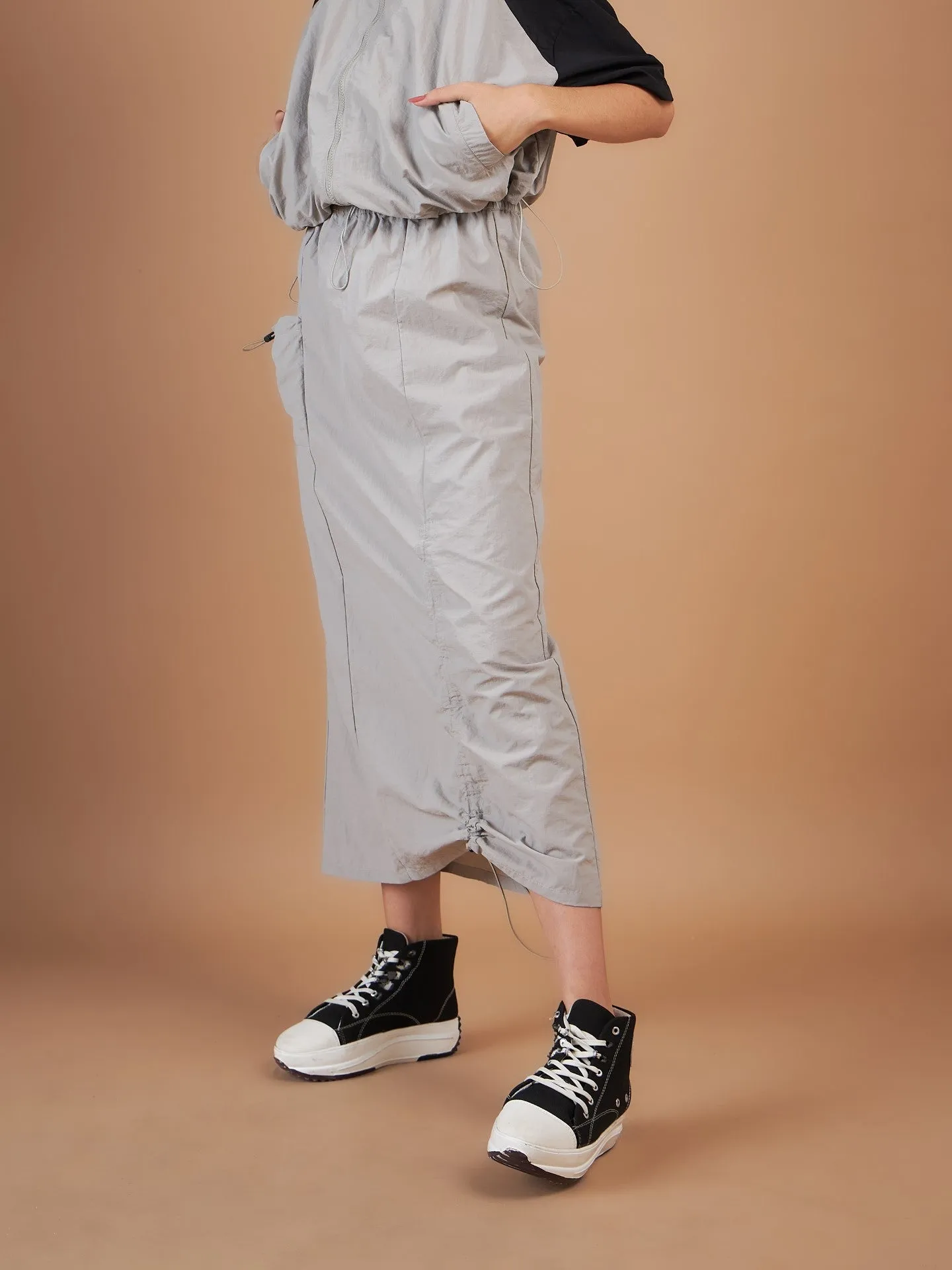 Women Light Grey Side Ruched Parachute Skirt